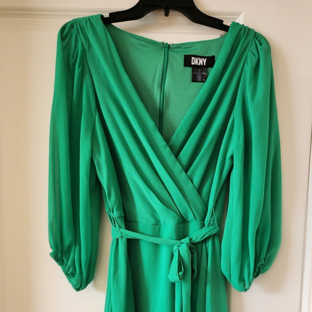 Elegant Green Wrap Dress